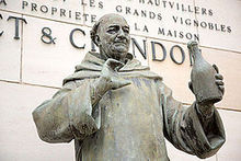 Moët_&_Chandon_Dom_Perignon_Sculpture_2